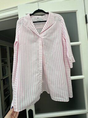 Women's Striped Linen Button-Down Shirt
